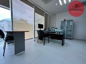 Oficina en venta, Local 2, Primer Nivel, Torre Samarkanda; Villahermosa, Tabasco