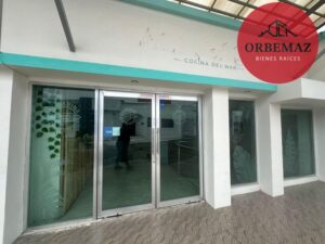 Local 2 en renta, Plaza Oropesa, Av. Samarkanda, Centro, Villahermosa, Tabasco