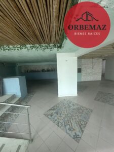 Local 2 en renta, Plaza Oropesa, Av. Samarkanda, Centro, Villahermosa, Tabasco