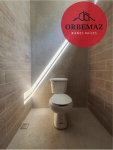 Local en renta, nivel 1 y 2, Av. Universidad, Colonia Casa Blanca; Villahermosa, Tabasco